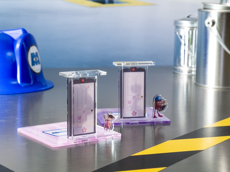 ドア型アクリルスタンドコースター（全2種）