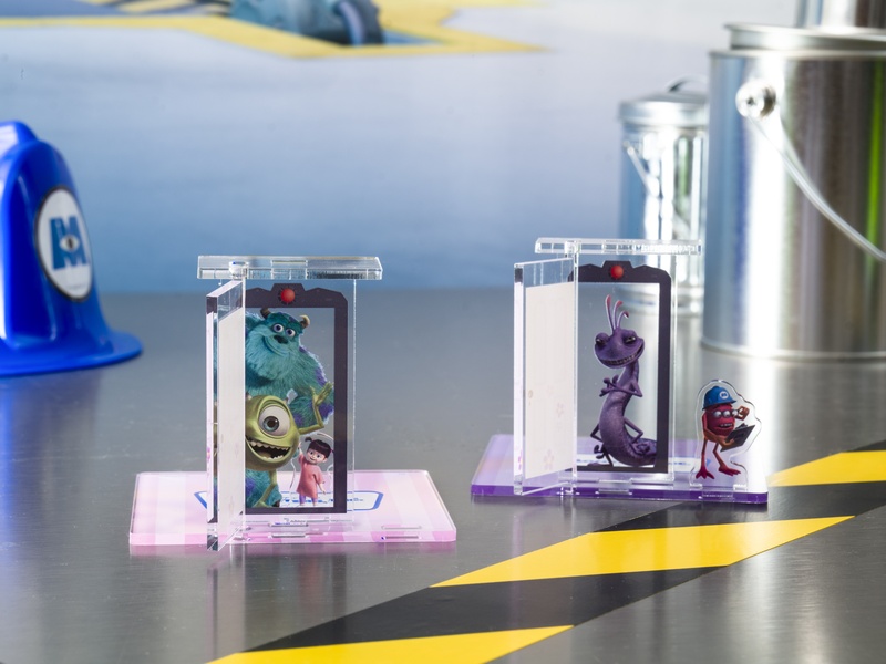 ドア型アクリルスタンドコースター（全2種）